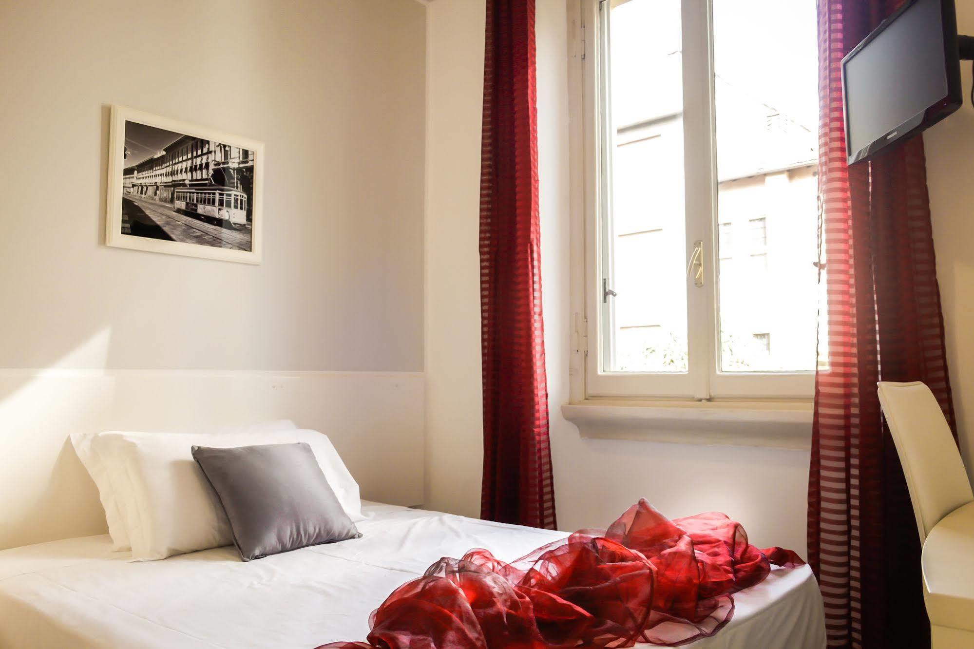 Hotel Rossovino Milano Exteriör bild